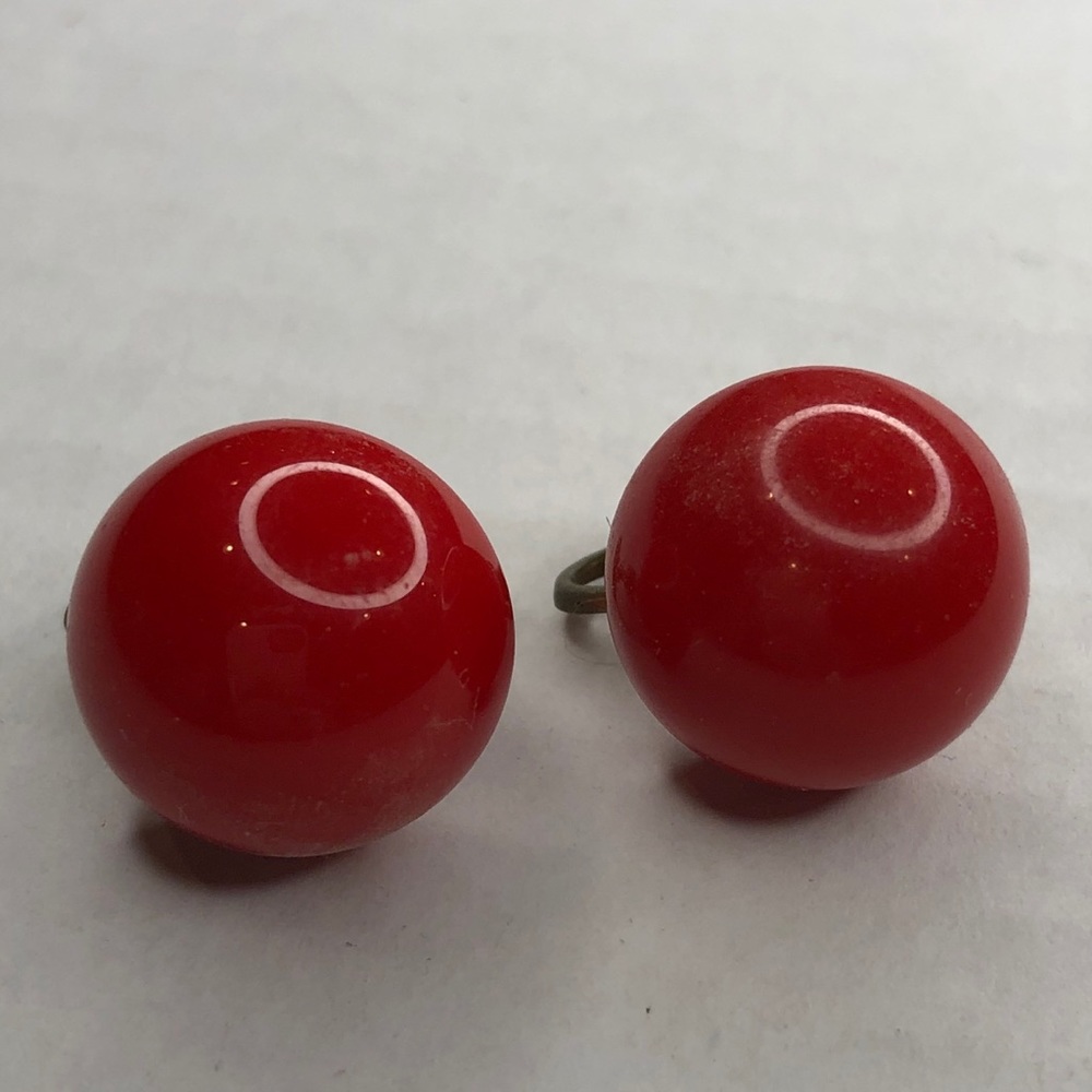 Vintage Retro Red Glass Screwback Clip Earrings